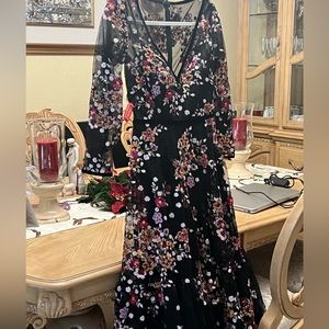 Mac Duggal size 2 beautiful holiday or formal event dress